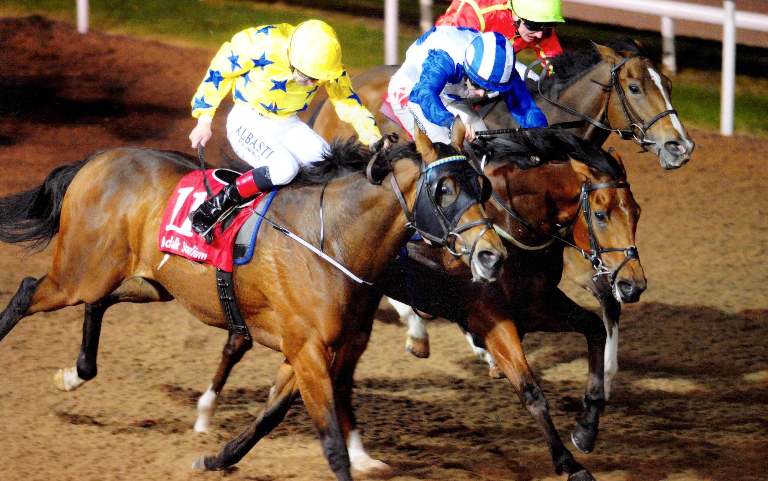 THUNDER CRASH lands another win at Dundlak 6th October 2017